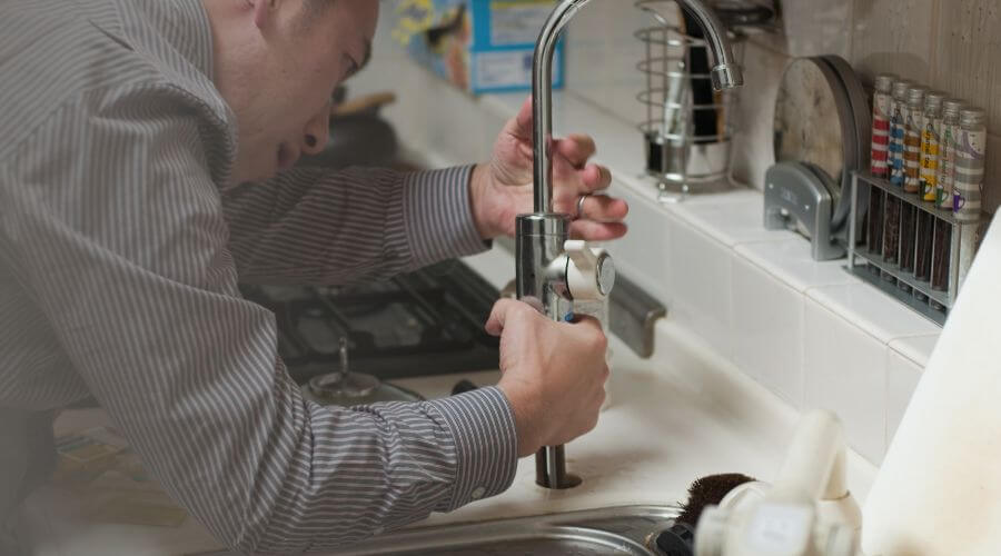 Expert burst pipe repair services in Bentonville, VA